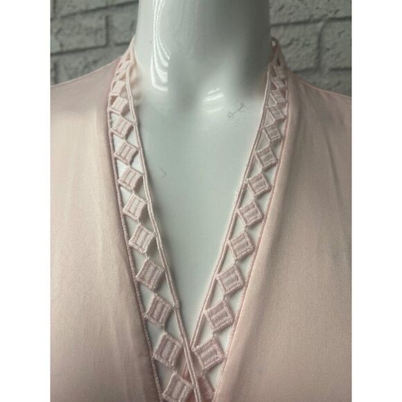 AW. Bridal Women Light Pink Satin Bridesmaid Robe Lingerie with Lace Accent Size - Picture 6 of 9